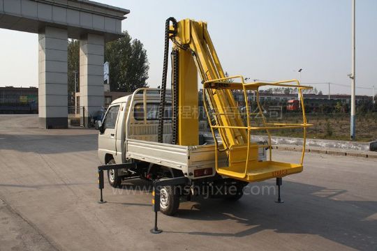 點擊查看詳細信息<br>標題：小型電動高空作業(yè)車 閱讀次數(shù)：3674