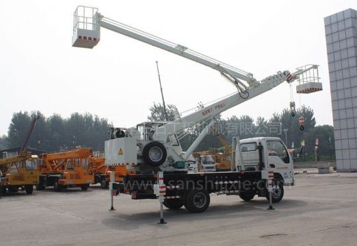 點(diǎn)擊查看詳細(xì)信息<br>標(biāo)題：高空作業(yè)車 閱讀次數(shù)：3967