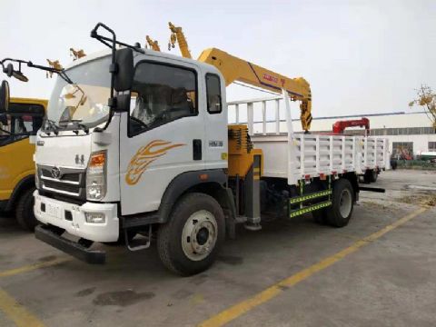 點(diǎn)擊查看詳細(xì)信息<br>標(biāo)題：5噸重汽豪曼隨車吊 閱讀次數(shù)：2487