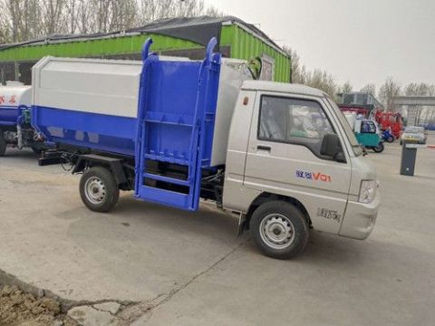 點(diǎn)擊查看詳細(xì)信息<br>標(biāo)題：3.5方汽油版福田馭菱垃圾車 閱讀次數(shù)：3507