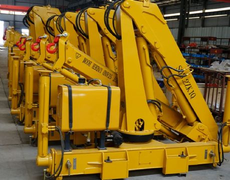 點擊查看詳細信息<br>標題：SQ3S3  3.2噸折臂吊 閱讀次數(shù)：2883